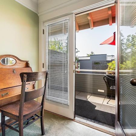Seattle Gaslight Inn Bagian luar foto