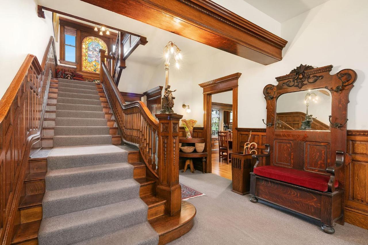 Seattle Gaslight Inn Bagian luar foto