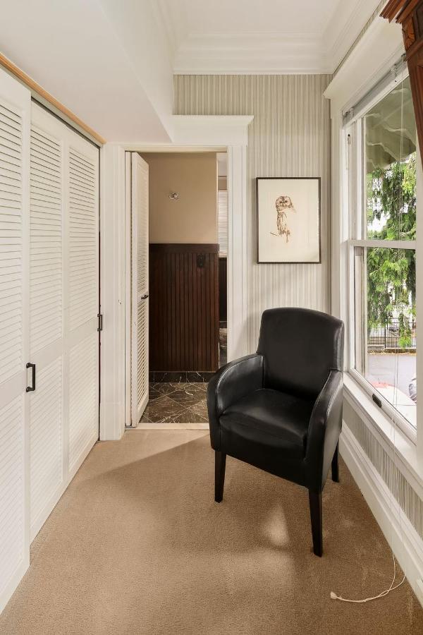 Seattle Gaslight Inn Bagian luar foto