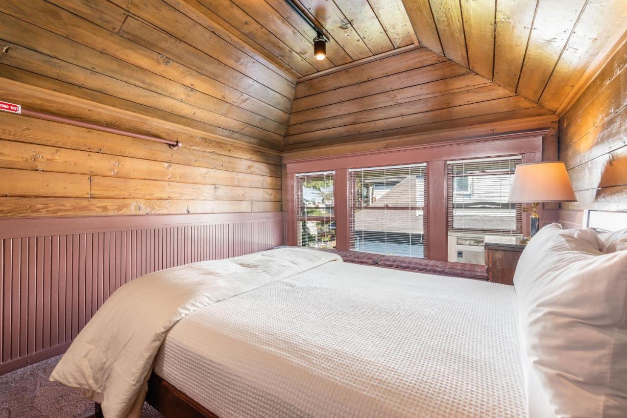Seattle Gaslight Inn Bagian luar foto