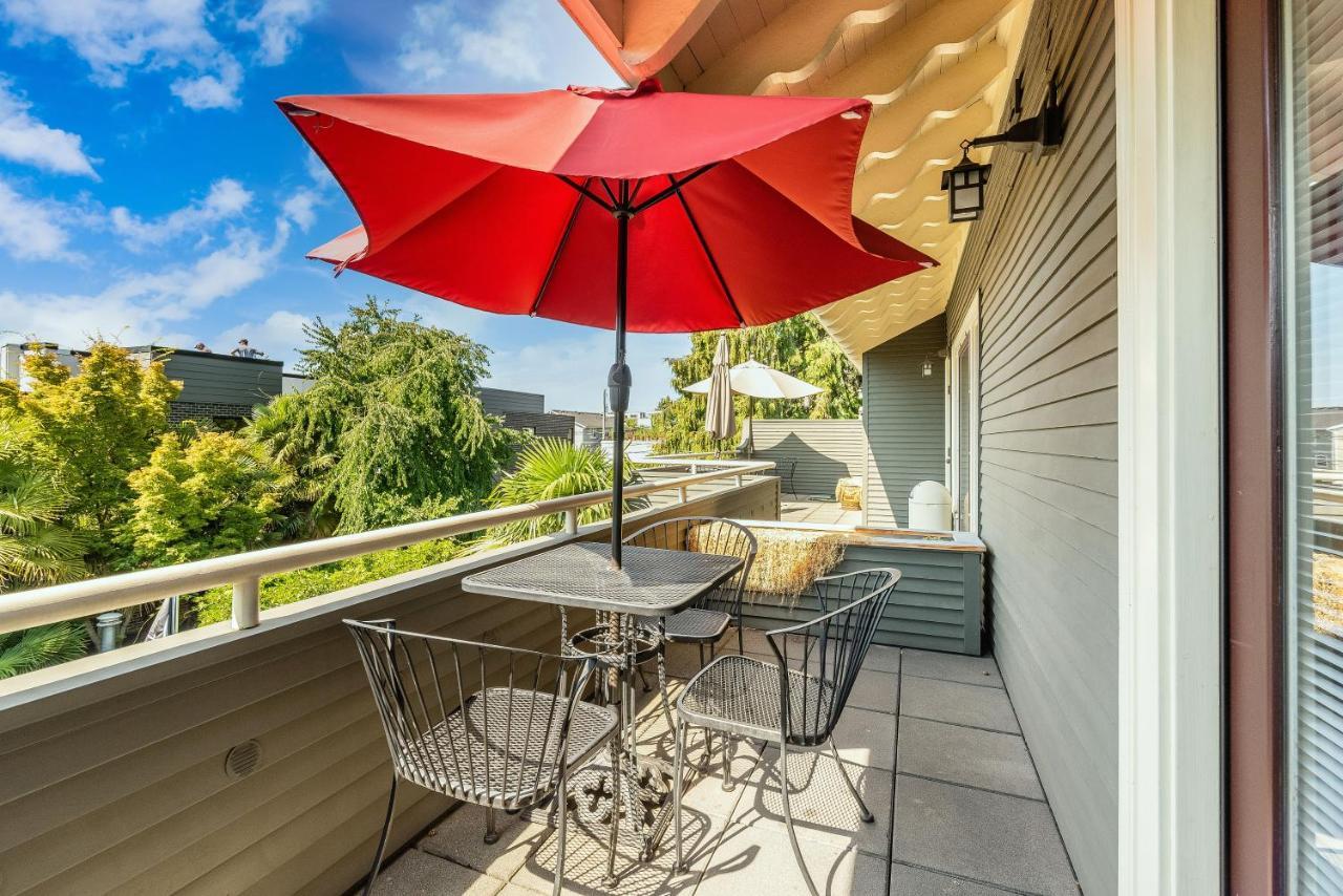 Seattle Gaslight Inn Bagian luar foto